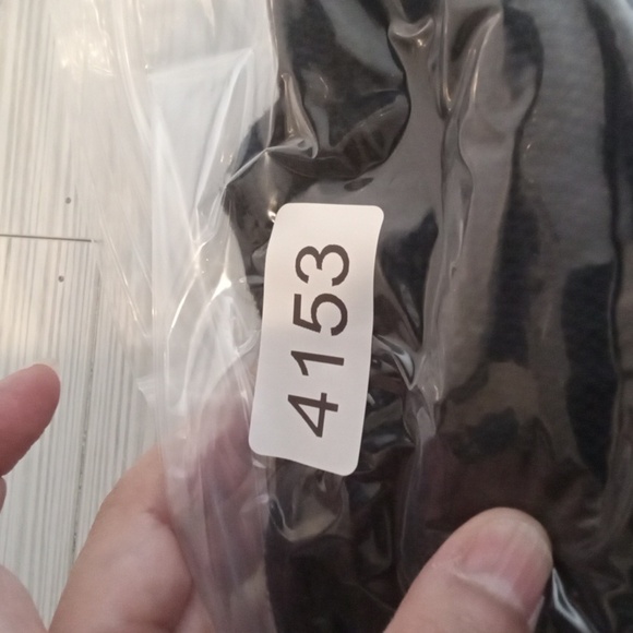 Carbon 2 Colbalt serendipity Black Vneck Sweater Cashmere Blend Mens Small - Picture 6 of 6